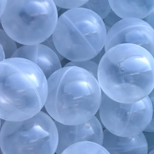 grey and white ball pit balls